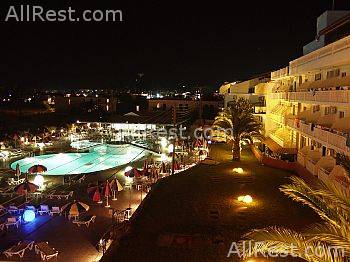 Alexander Hotel 28